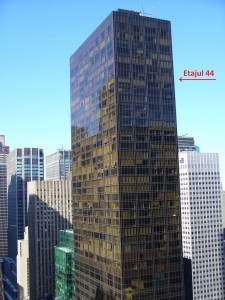Apartamentele familiei Popoviciu sunt situate la etajul 44 al Olympic Tower/ Sursa: Wikipedia, David Shankbone 