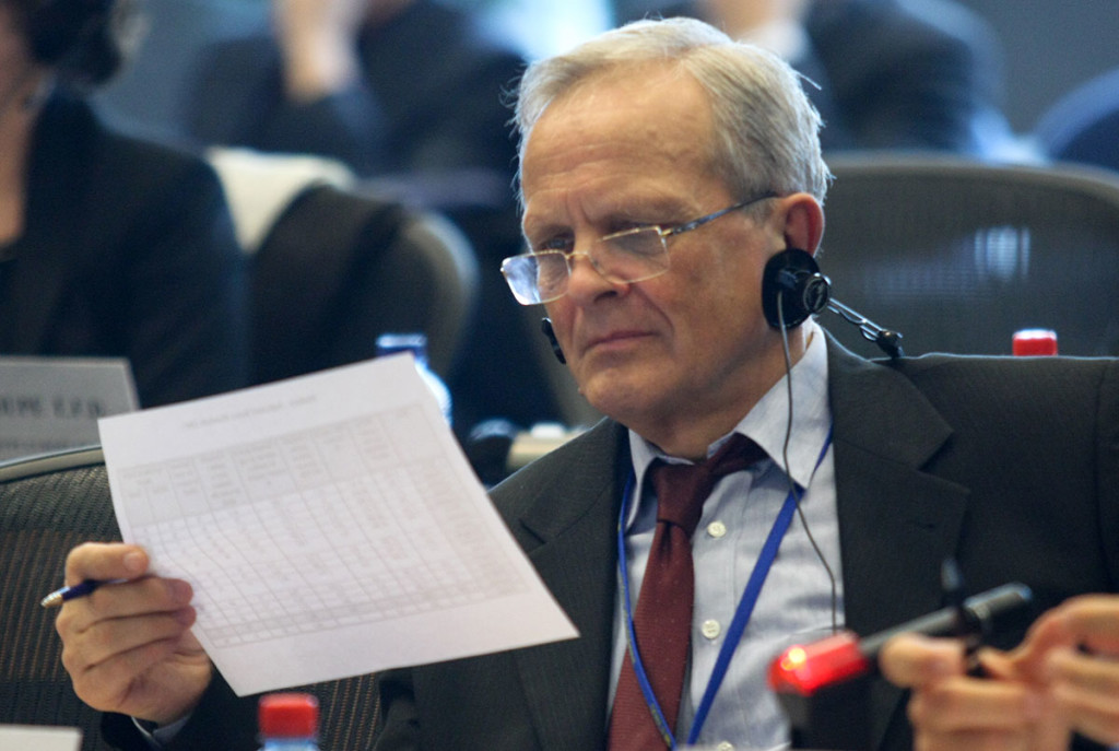 Theodor Stolojan în Parlamentul European. Foto: Ștefan Micsik / Mediafax Foto
